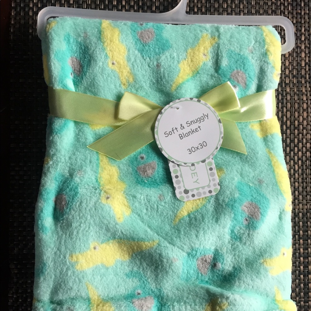 Zak & Zoey Plush Baby Blanket 30”x 30” Green
